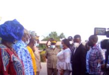 La ministre Arlette Badou rend visite à la famille de feu Anouma Brou Félix