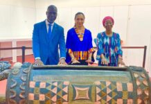 Culture : La ministre Françoise Remarck à Paris pour discuter du retour du « Djidji Ayokwê », le tambour parleur du peuple Atchan